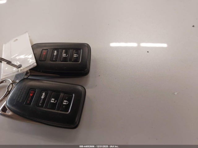 2016 LEXUS IS 300 JTHCM1D20G5002717 Photo 10