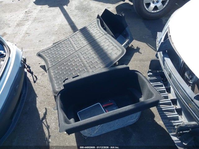 2021 Tesla Model Y Long Range Dual Motor All-wheel Drive მანქანა იყიდება აუქციონზე, vin: 5YJYGDEE2MF306389, აუქციონის ნომერი: 44052689