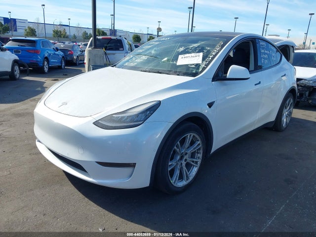 2021 Tesla Model Y Long Range Dual Motor All-wheel Drive მანქანა იყიდება აუქციონზე, vin: 5YJYGDEE2MF306389, აუქციონის ნომერი: 44052689