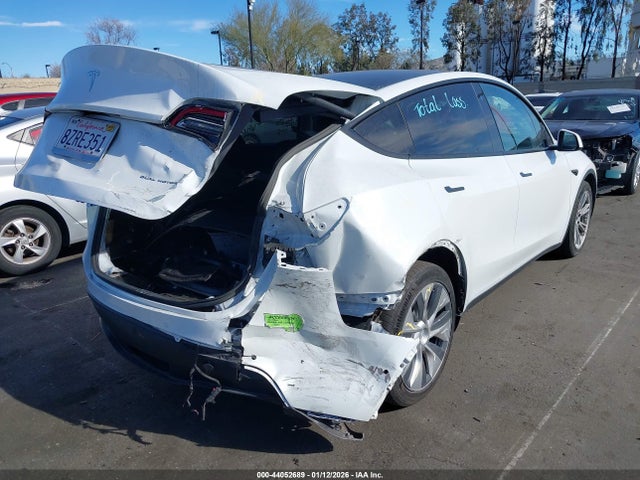2021 Tesla Model Y Long Range Dual Motor All-wheel Drive მანქანა იყიდება აუქციონზე, vin: 5YJYGDEE2MF306389, აუქციონის ნომერი: 44052689