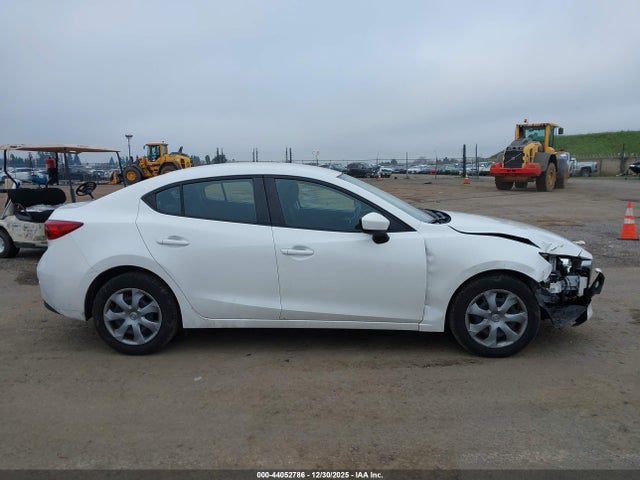 44052786 :رقم المزاد ، JM1BN1U77H1100917 vin ، 2017 Mazda Mazda3 Sport مزاد بيع