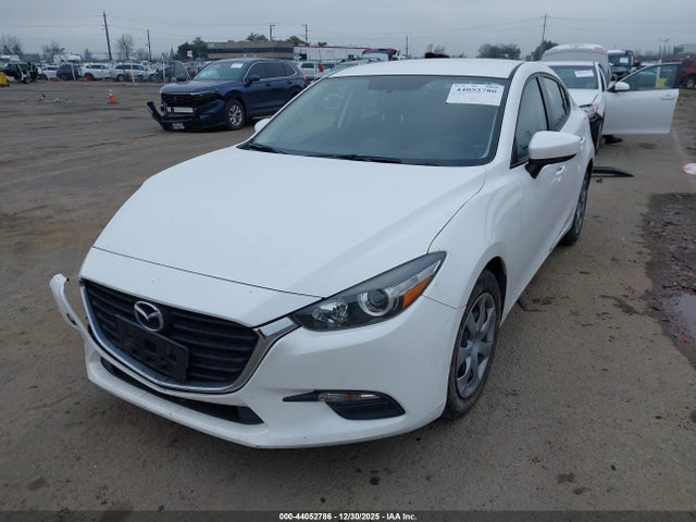 44052786 :رقم المزاد ، JM1BN1U77H1100917 vin ، 2017 Mazda Mazda3 Sport مزاد بيع