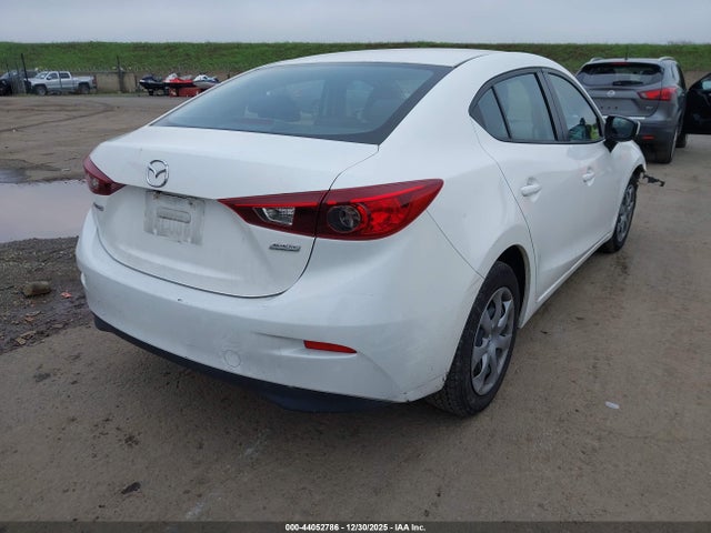 44052786 :رقم المزاد ، JM1BN1U77H1100917 vin ، 2017 Mazda Mazda3 Sport مزاد بيع