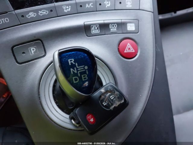 2015 TOYOTA PRIUS JTDKN3DU4F1970512 Photo 10