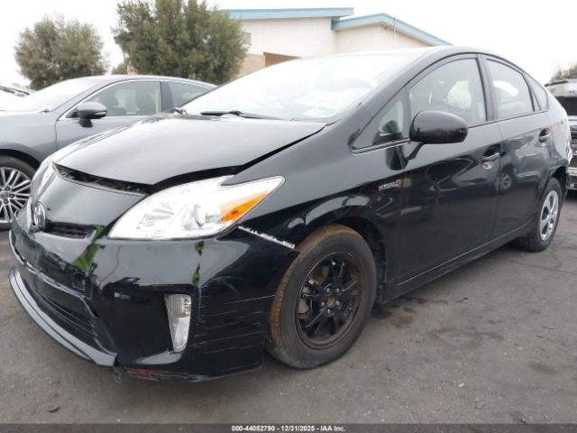 2015 TOYOTA PRIUS JTDKN3DU4F1970512 Photo 1