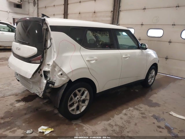 Продажа на аукционе авто 2024 Kia Soul Lx, vin: KNDJ23AU7R7230902, номер лота: 44052824