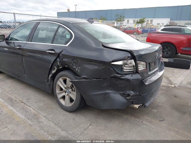 2011 BMW 528I WBAFR1C56BC742298 Photo 5