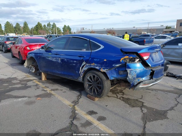 Chrysler 200 Limited 2015 1C3CCCAB9FN669325 Image 3