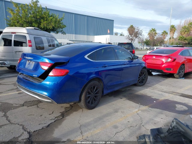 Chrysler 200 Limited 2015 1C3CCCAB9FN669325 Image 4