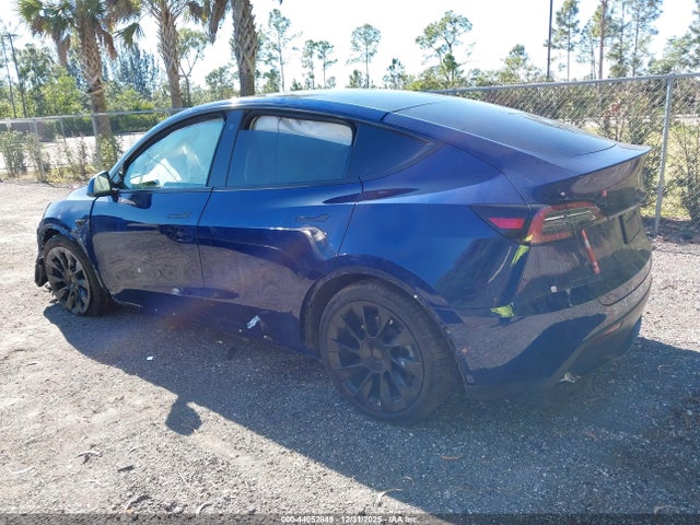 2022 TESLA MODEL Y 7SAYGDEE4NF322372 Photo 2
