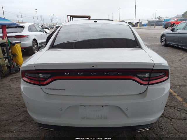 2022 Dodge Charger Sxt Rwd მანქანა იყიდება აუქციონზე, vin: 2C3CDXBG1NH201868, აუქციონის ნომერი: 44052854