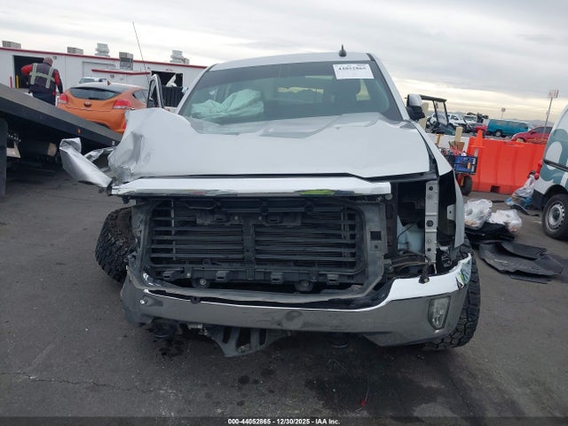 3GCUKREC1JG466116 Chevrolet Silverado 1500 1lt