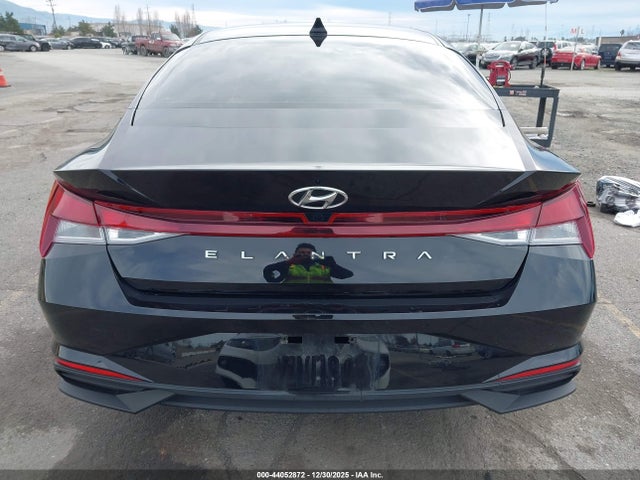 Hyundai ELANTRA SEL 2022 5NPLM4AG9NH070708 Image 16