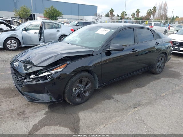 Hyundai ELANTRA SEL 2022 5NPLM4AG9NH070708 Image 2