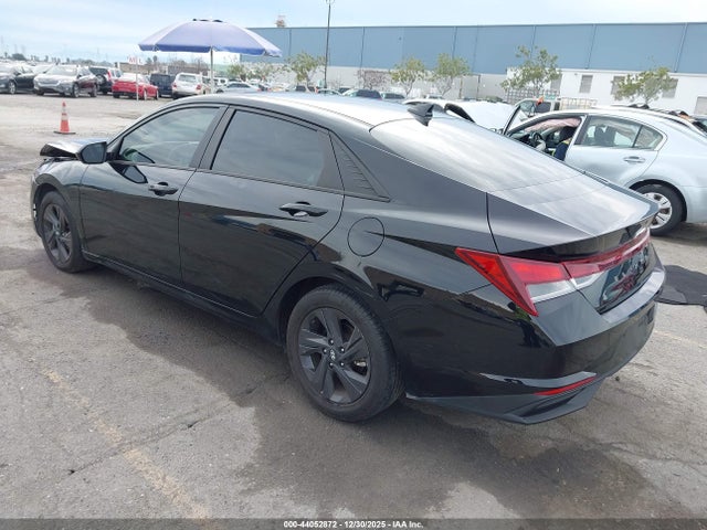 Hyundai ELANTRA SEL 2022 5NPLM4AG9NH070708 Image 3