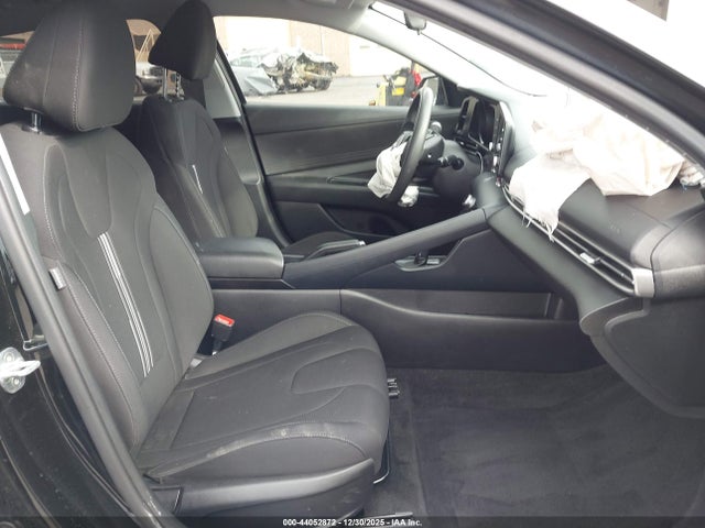 Hyundai ELANTRA SEL 2022 5NPLM4AG9NH070708 Image 5