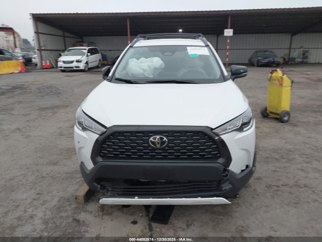 Toyota Corolla Cross Le 2025 7MUCAABG8SV132357 Image 6