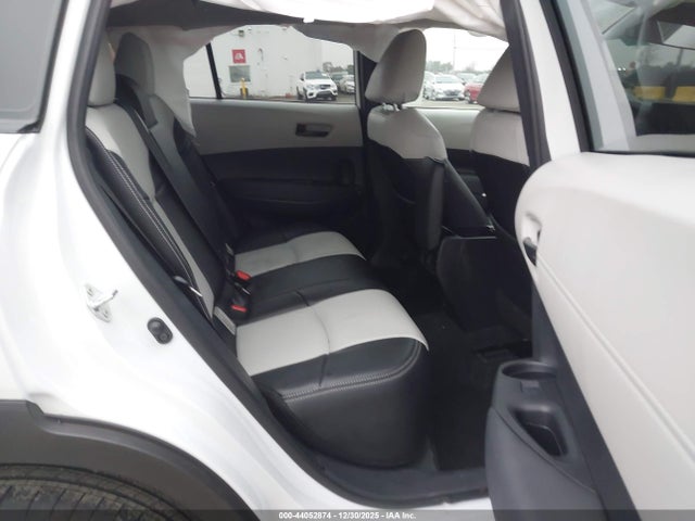 Toyota Corolla Cross Le 2025 7MUCAABG8SV132357 Image 8