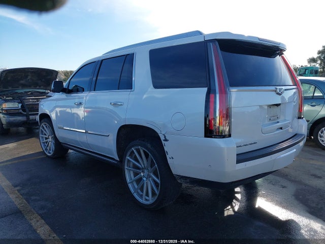 2018 CADILLAC ESCALADE 1GYS3DKJ7JR145492 Photo 2