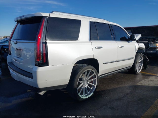 2018 CADILLAC ESCALADE 1GYS3DKJ7JR145492 Photo 3