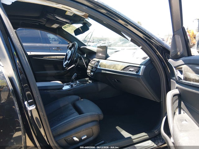 BMW 530e 2023 WBA13AG02PCM76537 Image 5