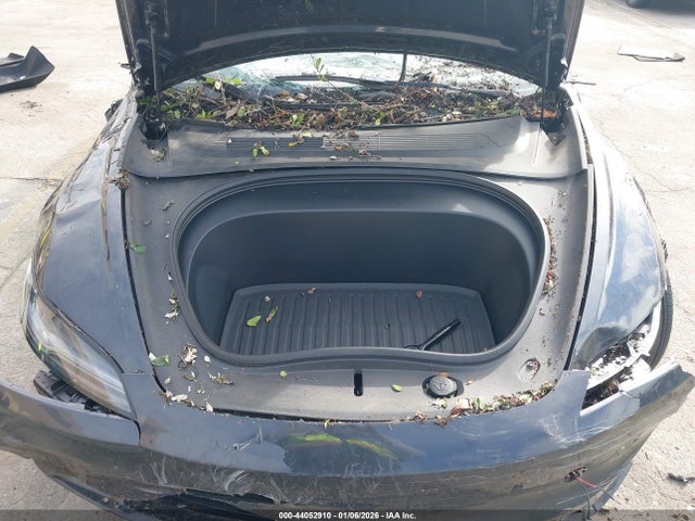 2025 TESLA MODEL 3 5YJ3E1EA9SF009743 Photo 9