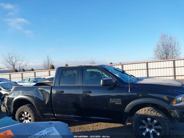 1C6RR7GG0NS175327 RAM 1500 Classic Warlock 4x4 6&#039;4 Box