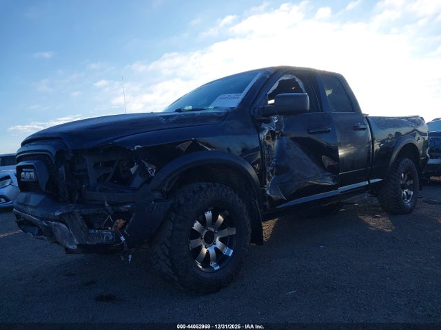 1C6RR7GG0NS175327 RAM 1500 Classic Warlock 4x4 6&#039;4 Box