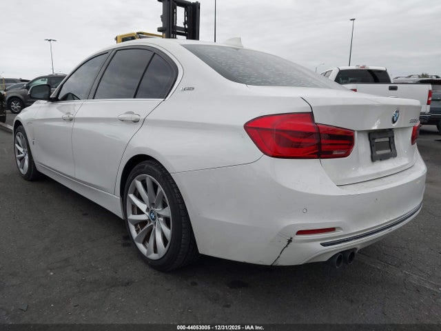 BMW 330e Iperformance 2017 WBA8E1C55HK479983 Image 3