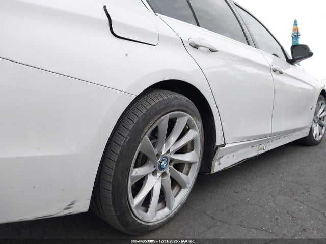 BMW 330e Iperformance 2017 WBA8E1C55HK479983 Image 6