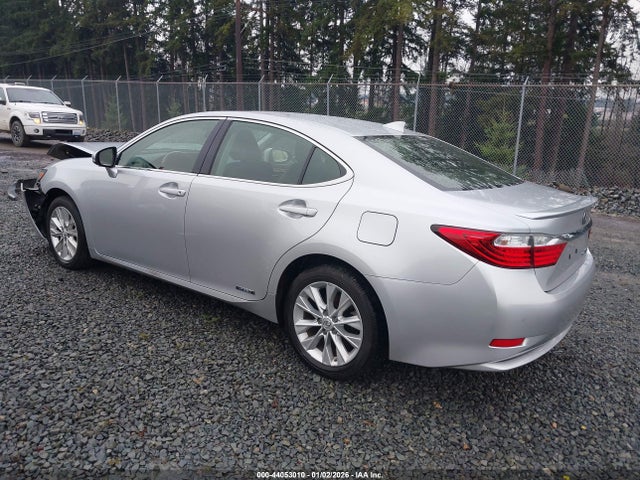 44053010 :رقم المزاد ، JTHBW1GG2F2087895 vin ، 2015 Lexus Es 300h مزاد بيع