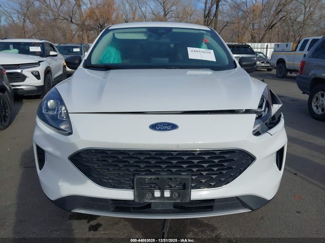 1FMCU9G69NUB32234 Ford ESCAPE SE
