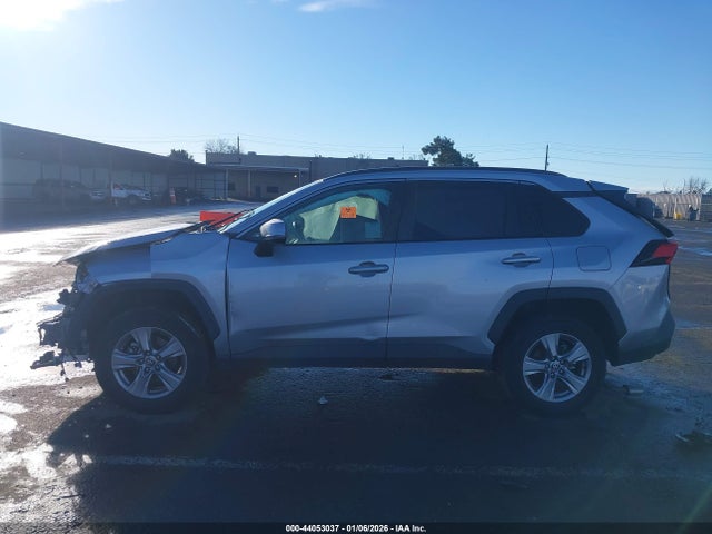 2T3P1RFV1NW314164 Toyota Rav4 Xle