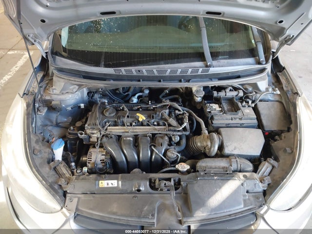 5NPDH4AE1EH473198 Hyundai ELANTRA SE
