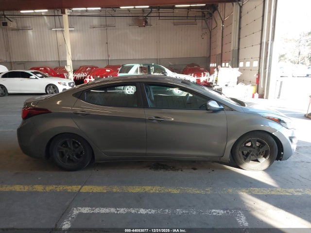 5NPDH4AE1EH473198 Hyundai ELANTRA SE