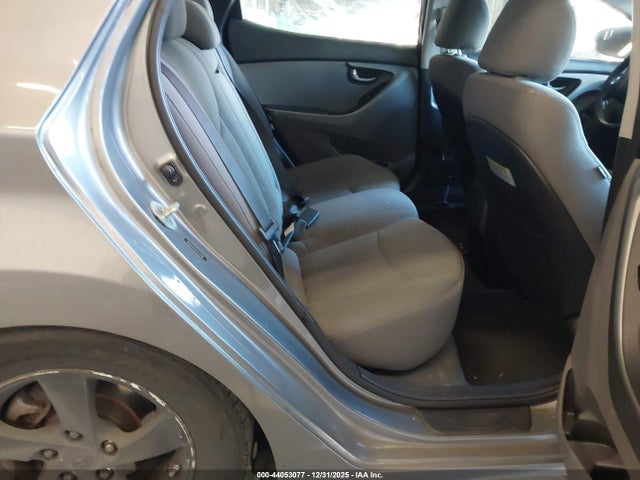5NPDH4AE1EH473198 Hyundai ELANTRA SE