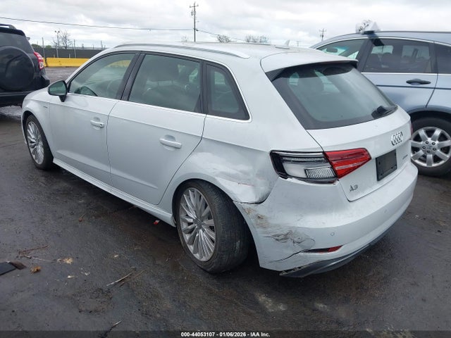2018 AUDI A3 E-TRON WAUSPBFF9JA112512 Photo 2