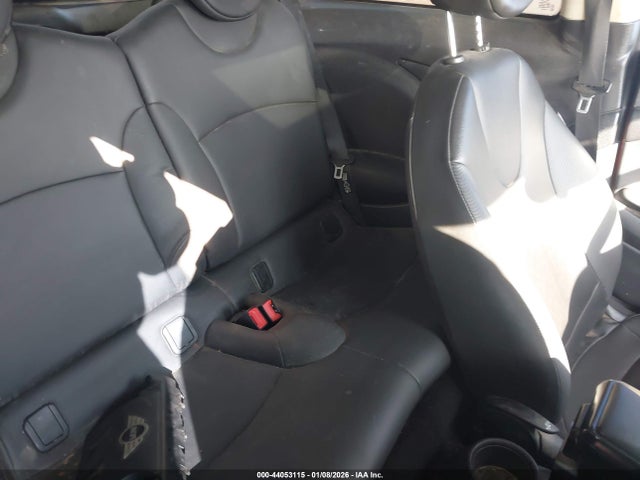 2011 MINI COOPER WMWSU3C57BT098433 Photo 7