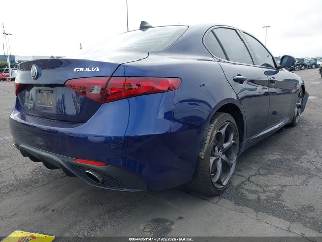 Alfa Romeo Giulia Ti Rwd 2017 ZARFAECN0H7543627 Image 4