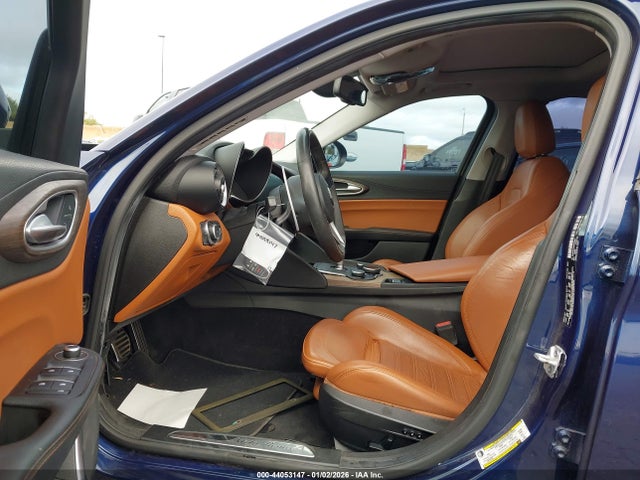 Alfa Romeo Giulia Ti Rwd 2017 ZARFAECN0H7543627 Image 5