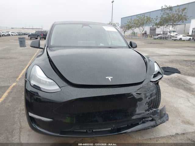 7SAYGDEF3PF913109 Tesla Model Y Performance Dual Motor All-wheel Drive