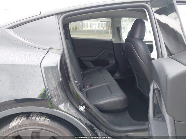 2023 TESLA MODEL Y 7SAYGDEF3PF913109 Photo 7