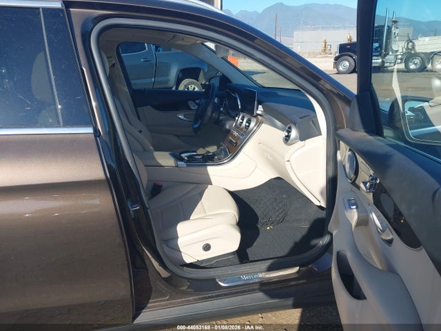 WDC0G4JB0HF129622 Mercedes-Benz GLC 300