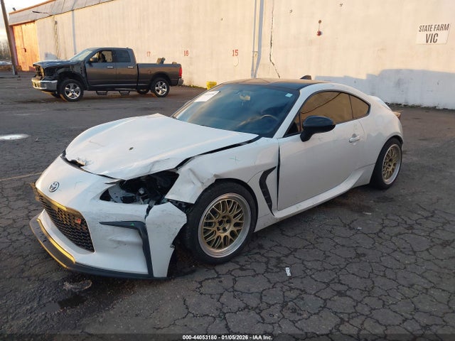 2022 TOYOTA GR86 JF1ZNBE17N9751269 Photo 1