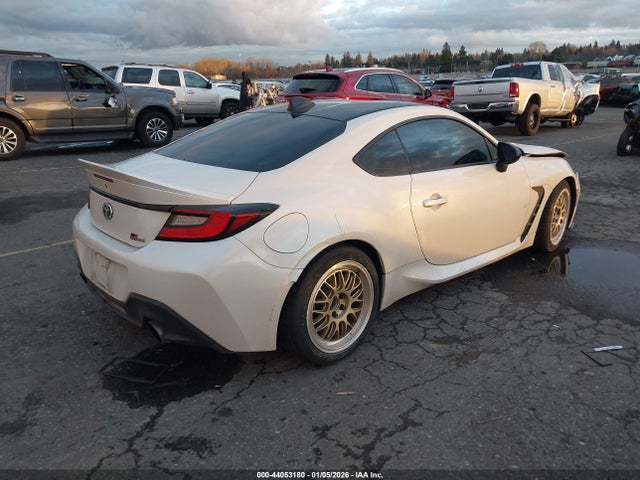 2022 TOYOTA GR86 JF1ZNBE17N9751269 Photo 3