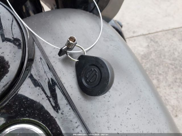 2019 HARLEY-DAVIDSON FLTRXS 1HD1KTP18KB604948 Photo 10