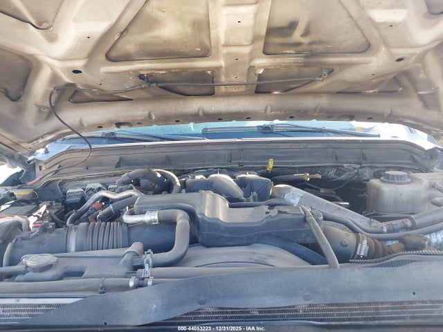 Ford F-550 Chassis Xl 2015 1FDUF5HT0FED70108 Image 9