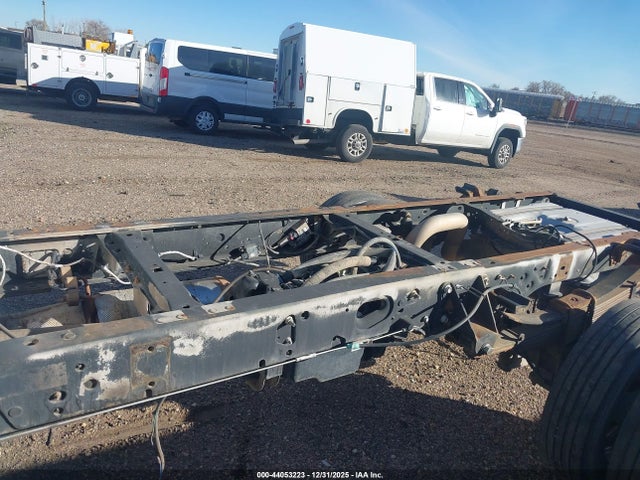 Ford F-550 Chassis Xl 2015 1FDUF5HT0FED70108 Image 7