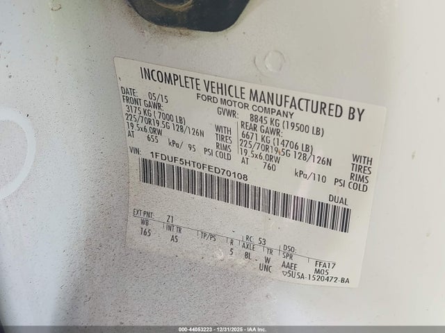 Ford F-550 Chassis Xl 2015 1FDUF5HT0FED70108 Image 8