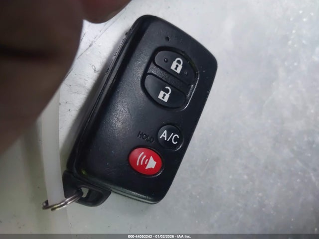Toyota PRIUS PLUG-IN 2014 JTDKN3DP2E3051430 Image 11
